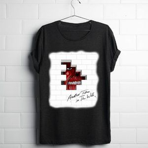 Pink Floyd - Another Titan In The Wall Part 2605